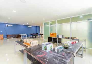 105 Sqm Office Space For Rent - Toul Tom Poung 2, Phnom Penh thumbnail