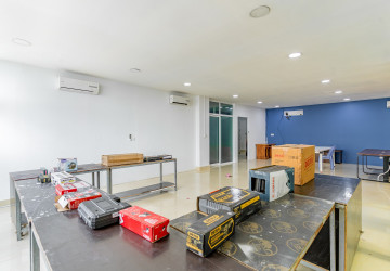 105 Sqm Office Space For Rent - Toul Tom Poung 2, Phnom Penh thumbnail
