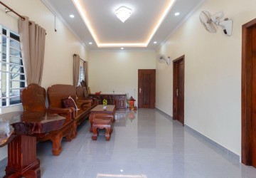 4 Bedroom Villa For Rent - Slor Kram, Siem Reap thumbnail