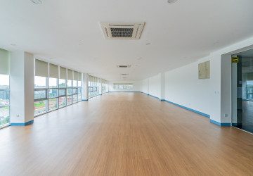 335 Sqm Office Space For Rent - Tonle Bassac, Phnom Penh thumbnail