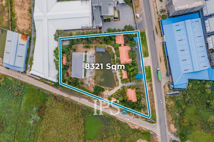 10 Bedroom Luxury Villa  For Sale - Koh Kra Bei, Phnom Penh