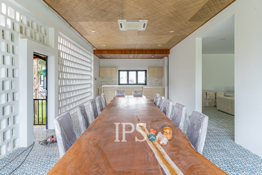 10 Bedroom Luxury Villa  For Sale - Koh Kra Bei, Phnom Penh