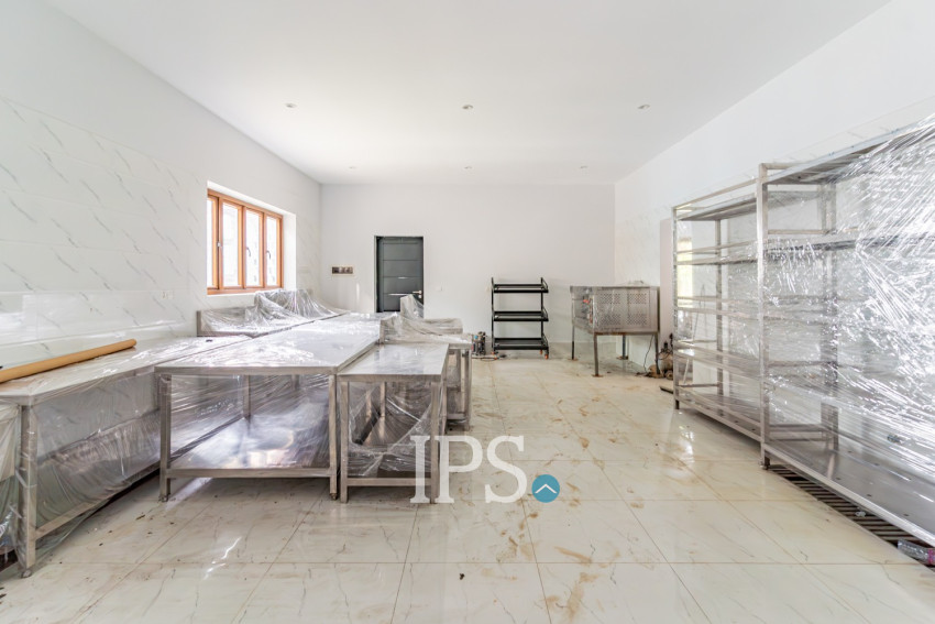 10 Bedroom Luxury Villa  For Sale - Koh Kra Bei, Phnom Penh