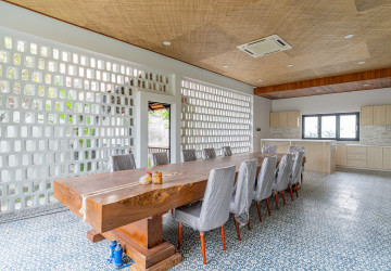 10 Bedroom Luxury Villa  For Sale - Koh Kra Bei, Phnom Penh thumbnail