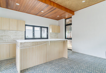 10 Bedroom Luxury Villa  For Sale - Koh Kra Bei, Phnom Penh thumbnail