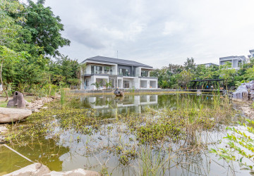 10 Bedroom Luxury Villa  For Sale - Koh Kra Bei, Phnom Penh thumbnail