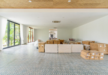 10 Bedroom Luxury Villa  For Sale - Koh Kra Bei, Phnom Penh thumbnail