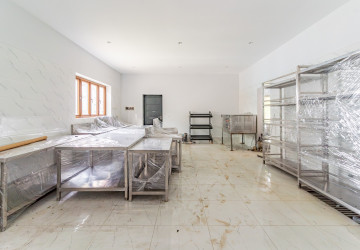 10 Bedroom Luxury Villa  For Sale - Koh Kra Bei, Phnom Penh thumbnail