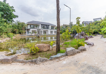 10 Bedroom Luxury Villa  For Sale - Koh Kra Bei, Phnom Penh thumbnail