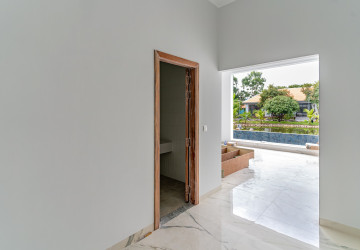 10 Bedroom Luxury Villa  For Sale - Koh Kra Bei, Phnom Penh thumbnail