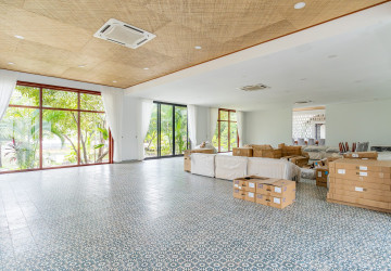 10 Bedroom Luxury Villa  For Sale - Koh Kra Bei, Phnom Penh thumbnail