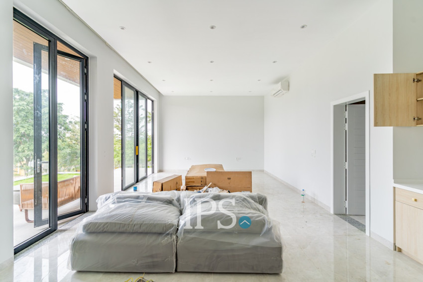 10 Bedroom Luxury Villa  For Sale - Koh Kra Bei, Phnom Penh