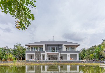 10 Bedroom Luxury Villa  For Sale - Koh Kra Bei, Phnom Penh thumbnail