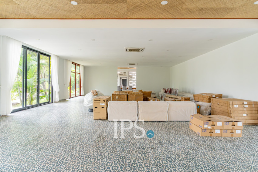 10 Bedroom Luxury Villa  For Sale - Koh Kra Bei, Phnom Penh