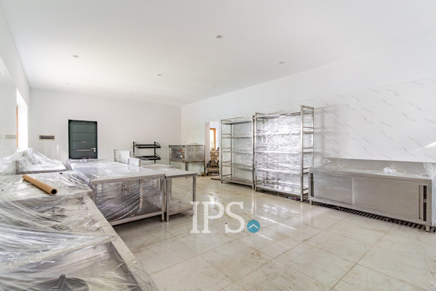 10 Bedroom Luxury Villa  For Sale - Koh Kra Bei, Phnom Penh