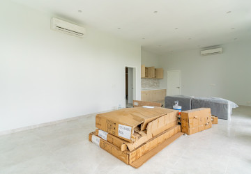 10 Bedroom Luxury Villa  For Sale - Koh Kra Bei, Phnom Penh thumbnail