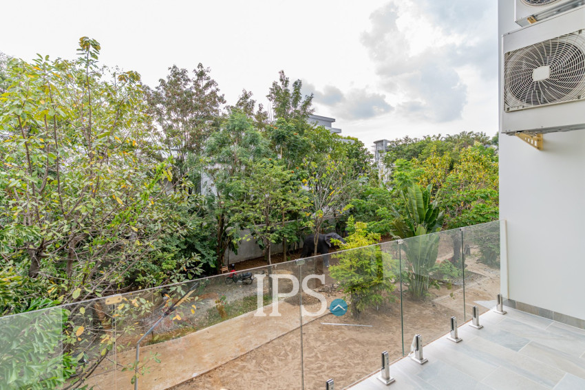 10 Bedroom Luxury Villa  For Sale - Koh Kra Bei, Phnom Penh