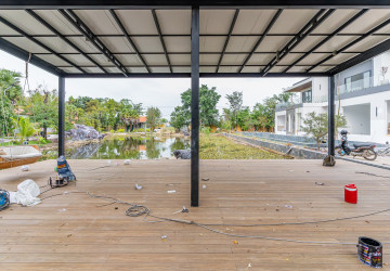 10 Bedroom Luxury Villa  For Sale - Koh Kra Bei, Phnom Penh thumbnail