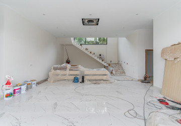 10 Bedroom Luxury Villa  For Sale - Koh Kra Bei, Phnom Penh thumbnail