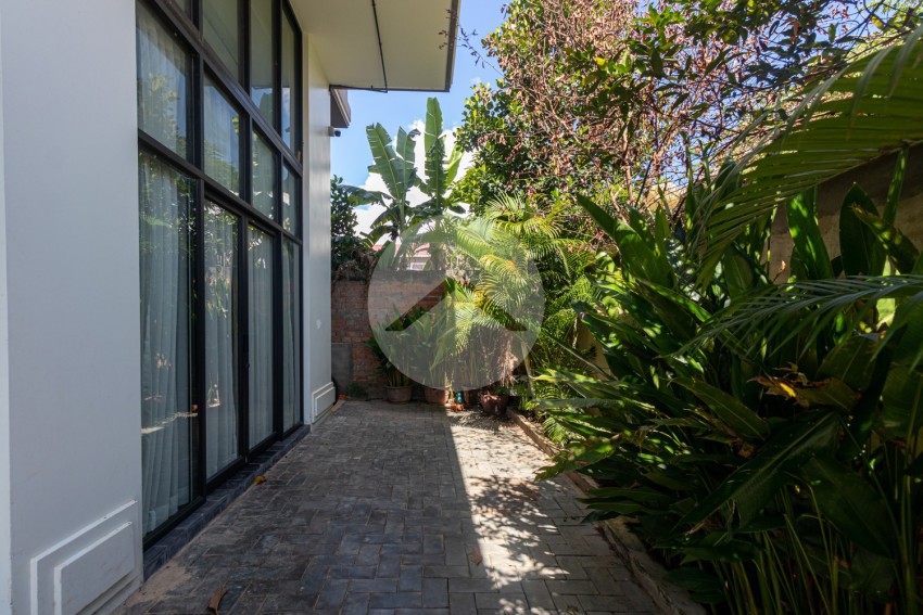 1 Bedroom Loft Apartment For Rent - Svay Dangkum, Siem Reap