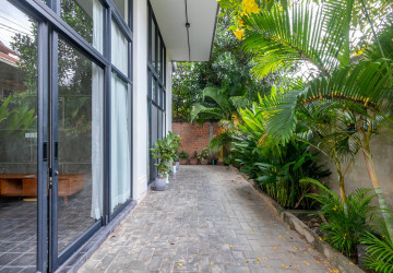 1 Bedroom Loft Apartment For Rent - Svay Dangkum, Siem Reap thumbnail