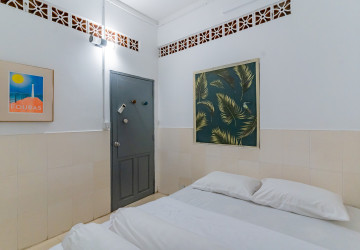 Renovated 1 Bedroom Apartment For Rent - Chakto Mukh, Phnom Penh thumbnail