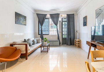 Renovated 1 Bedroom Apartment For Rent - Chakto Mukh, Phnom Penh thumbnail