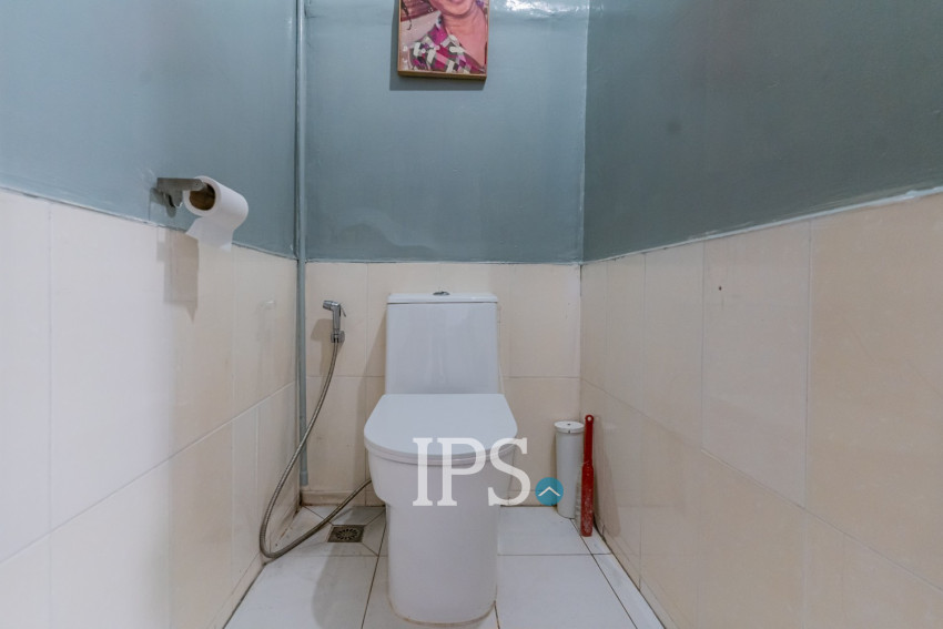 Renovated 1 Bedroom Apartment For Rent - Chakto Mukh, Phnom Penh