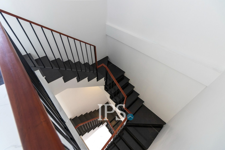 4 Bedroom Flat For Rent - Sala Kamreuk, Siem Reap