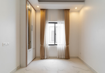 4 Bedroom Flat For Rent - Sala Kamreuk, Siem Reap thumbnail