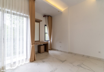 4 Bedroom Flat For Rent - Sala Kamreuk, Siem Reap thumbnail