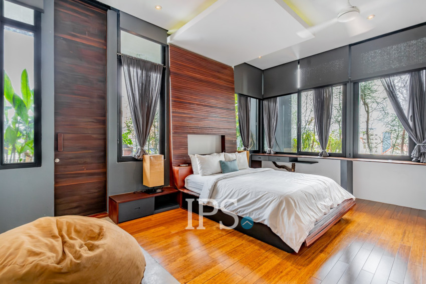 3 Bedroom Serviced Apartment For Rent - Tonle Bassac, Phnom Penh