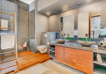 3 Bedroom Serviced Apartment For Rent - Tonle Bassac, Phnom Penh thumbnail