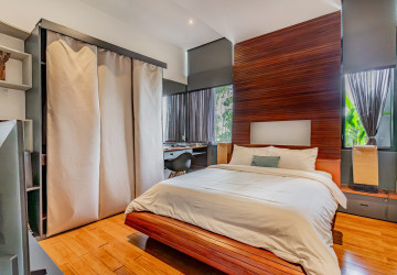 3 Bedroom Serviced Apartment For Rent - Tonle Bassac, Phnom Penh thumbnail