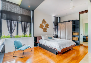 3 Bedroom Serviced Apartment For Rent - Tonle Bassac, Phnom Penh thumbnail