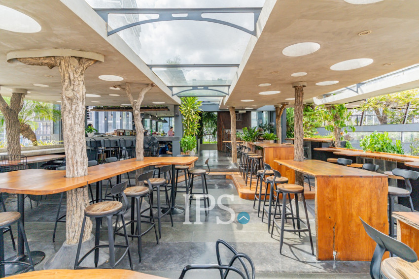 3 Bedroom Serviced Apartment For Rent - Tonle Bassac, Phnom Penh