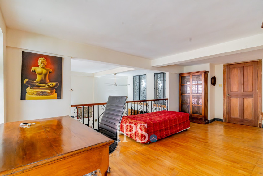 6 Bedroom Townhouse For Sale - Chey Chumneah, Phnom Penh