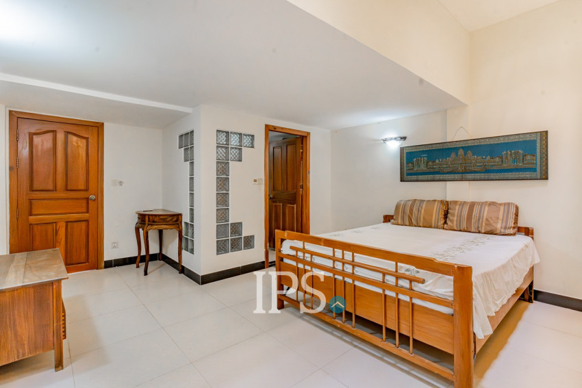 6 Bedroom Townhouse For Sale - Chey Chumneah, Phnom Penh