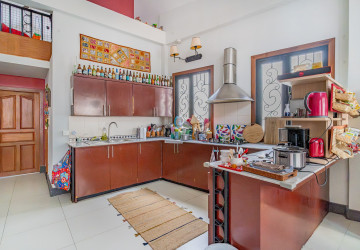 6 Bedroom Townhouse For Sale - Chey Chumneah, Phnom Penh thumbnail