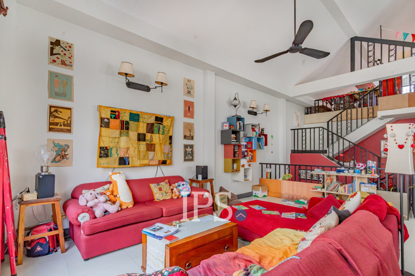 6 Bedroom Townhouse For Sale - Chey Chumneah, Phnom Penh