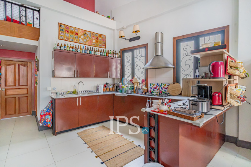 6 Bedroom Townhouse For Sale - Chey Chumneah, Phnom Penh