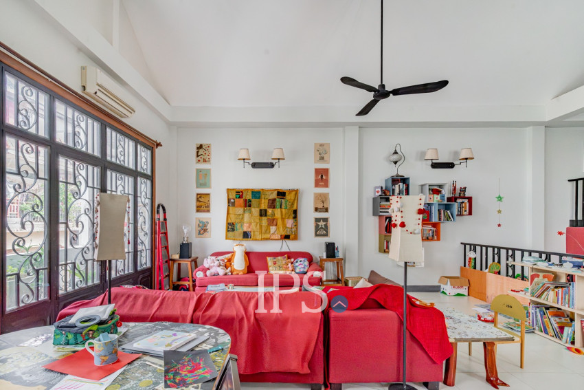 6 Bedroom Townhouse For Sale - Chey Chumneah, Phnom Penh
