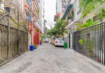 6 Bedroom Townhouse For Sale - Chey Chumneah, Phnom Penh thumbnail