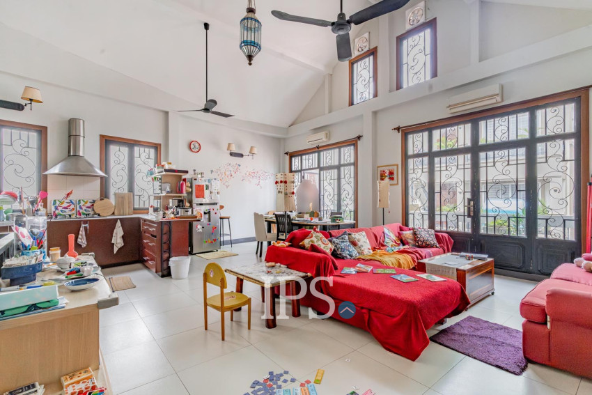 6 Bedroom Townhouse For Sale - Chey Chumneah, Phnom Penh
