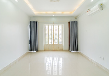 4 Bedroom Link House For Sale - Borey JC,  Krang Thnong, Sen Sok, Phnom Penh thumbnail