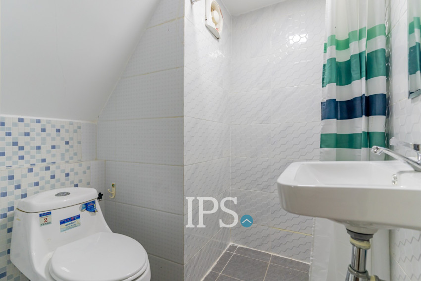 4 Bedroom Link House For Sale - Borey JC,  Krang Thnong, Sen Sok, Phnom Penh