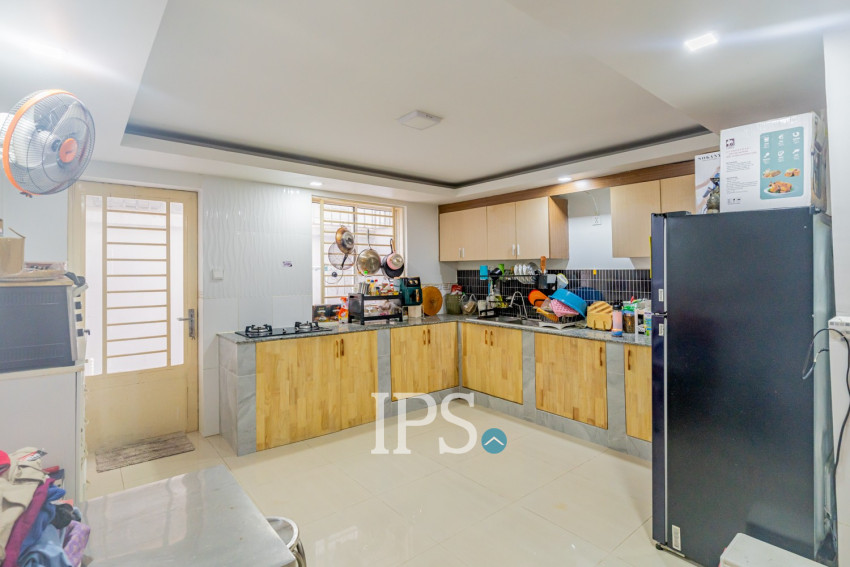 4 Bedroom Link House For Sale - Borey JC,  Krang Thnong, Sen Sok, Phnom Penh