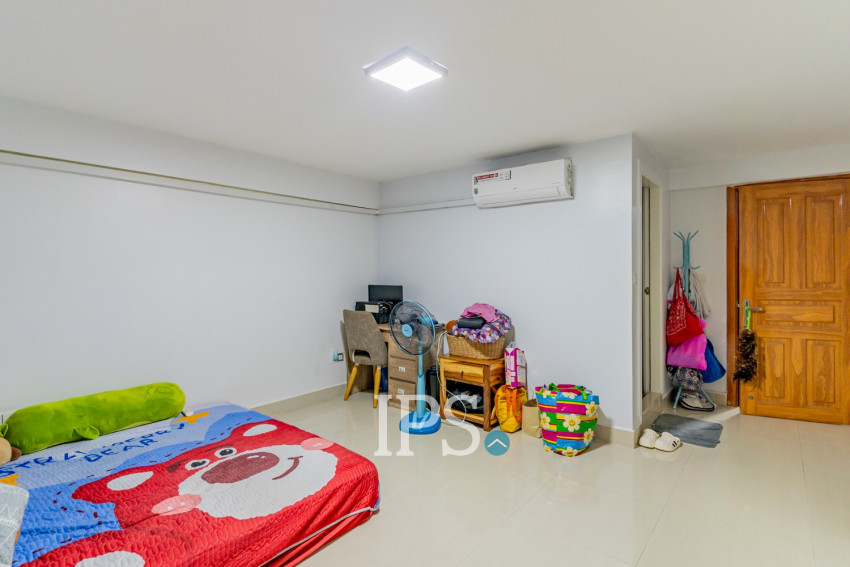 4 Bedroom Link House For Sale - Borey JC,  Krang Thnong, Sen Sok, Phnom Penh