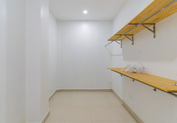 4 Bedroom Link House For Sale - Borey JC,  Krang Thnong, Sen Sok, Phnom Penh thumbnail