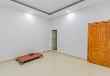 4 Bedroom Link House For Sale - Borey JC,  Krang Thnong, Sen Sok, Phnom Penh thumbnail